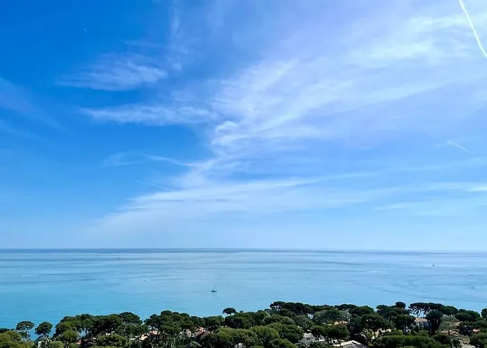 Magnifique 2p Vue Terrasse Parking Жюан-ле-Пен