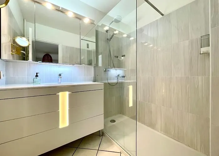 Magnifique 2p Vue Terrasse Parking