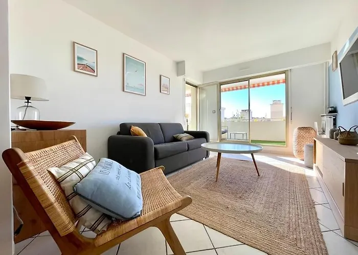 Apartment Magnifique 2p Vue Terrasse Parking Juan-les-Pins